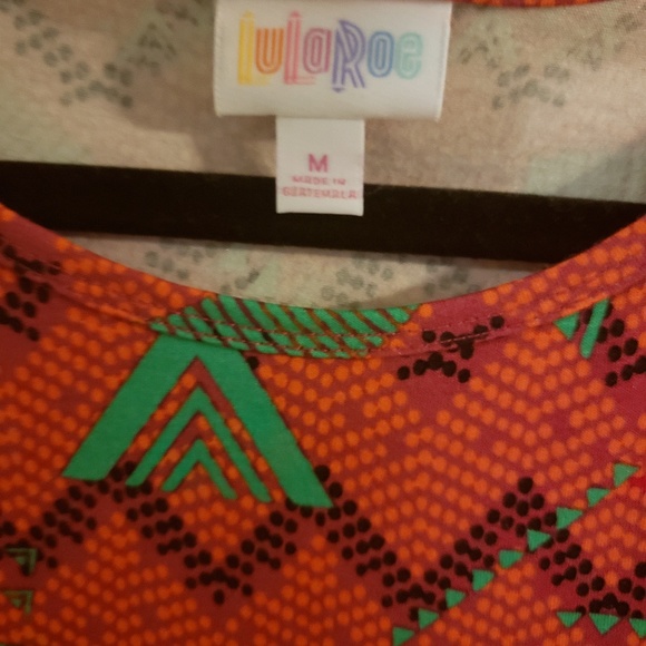 Medium Lularoe Irma - Picture 2 of 4